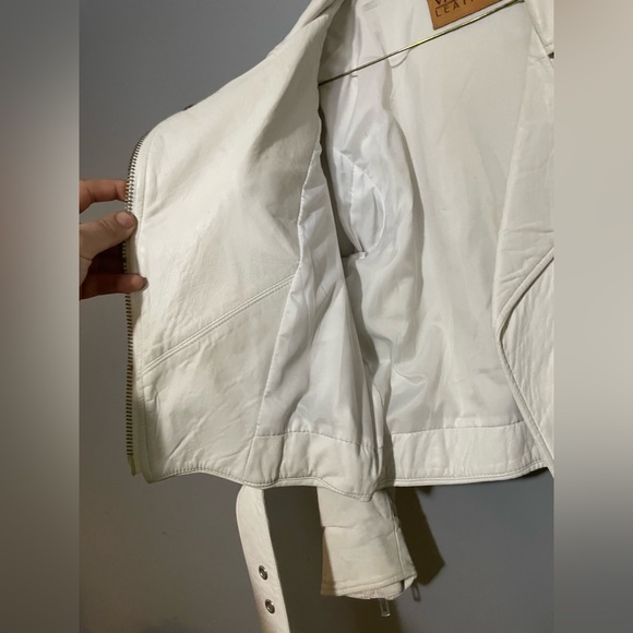 Vintage Victoria Leather White Leather Jacket - Picture 6 of 9